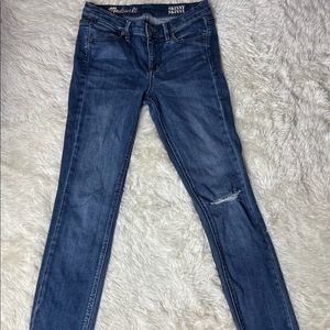 Women’s Madewell Distressed Skinny Skinny Jeans size 26x32